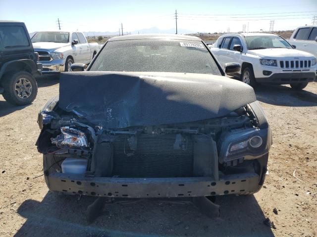 Photo 5 from auction – 2019 CHRYSLER 300 S with VIN 2C3CCABG7KH601039