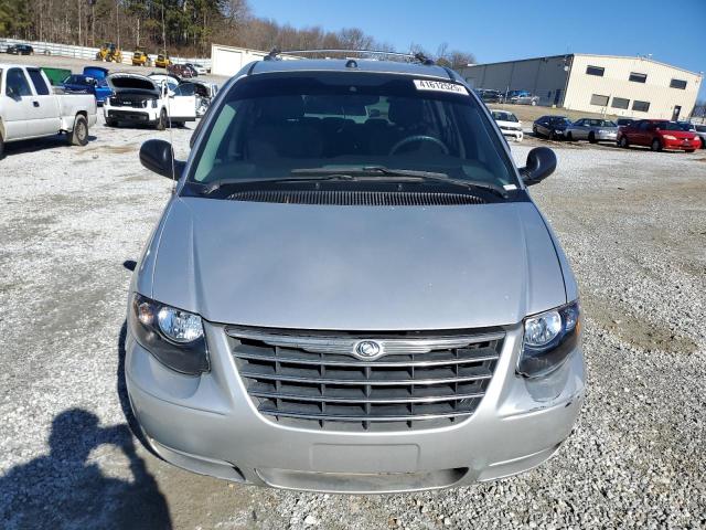 Photo 5 from auction – 2005 CHRYSLER TOWN & COU with VIN 2C8GP64L25R417326