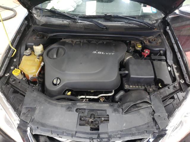 Photo 11 from auction – 2013 CHRYSLER 200 LIMITE with VIN 1C3CCBCG6DN615299