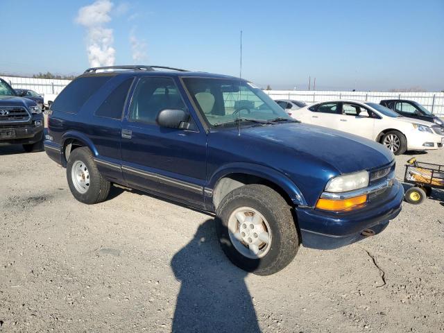 Photo 4 from auction – 2000 CHEVROLET BLAZER with VIN 1GNCT18W8YK234090