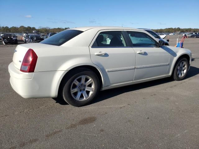 Photo 3 from auction – 2006 CHRYSLER 300 with VIN 2C3KA43R56H526706