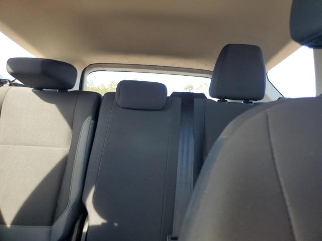 Photo 10 from auction – 2016 FORD ESCAPE S with VIN 1FMCU0F72GUB85849