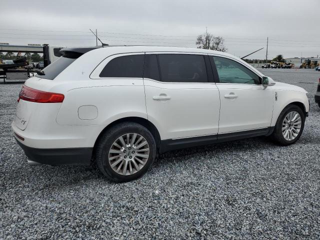 Photo 3 from auction – 2011 LINCOLN MKT with VIN 2LMHJ5FR6BBJ51459