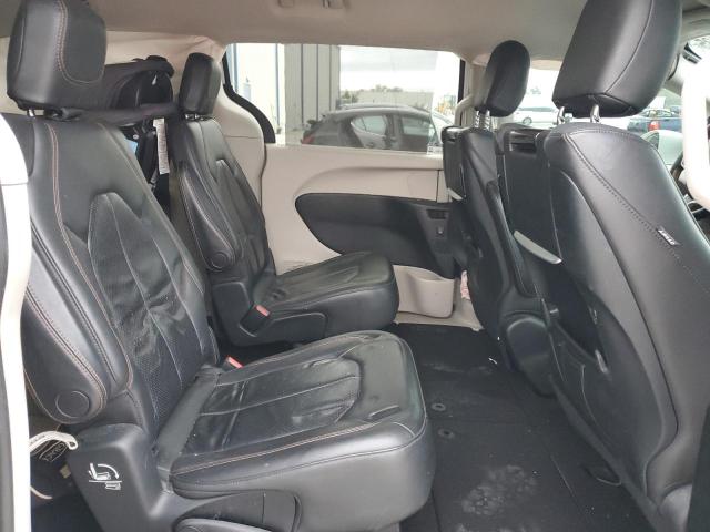 Photo 11 from auction – 2017 CHRYSLER PACIFICA T with VIN 2C4RC1EG2HR577219