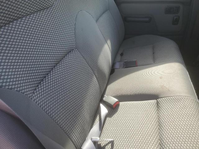 Photo 10 from auction – 2002 NISSAN FRONTIER C with VIN 1N6ED29X92C396076