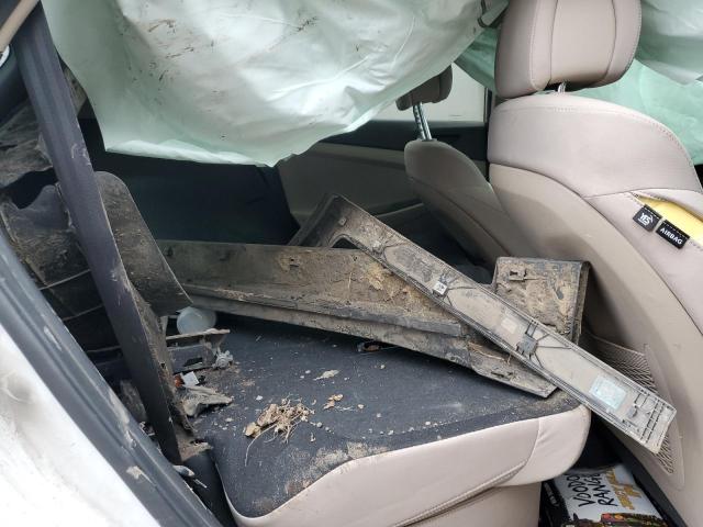Photo 11 from auction – 2017 HYUNDAI TUCSON LIM with VIN KM8J3CA21HU503100