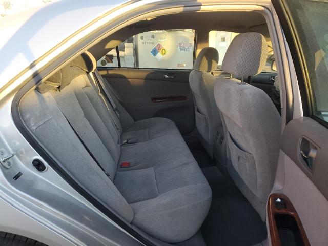 Photo 10 from auction – 2004 TOYOTA CAMRY LE with VIN 4T1BE32K44U330096
