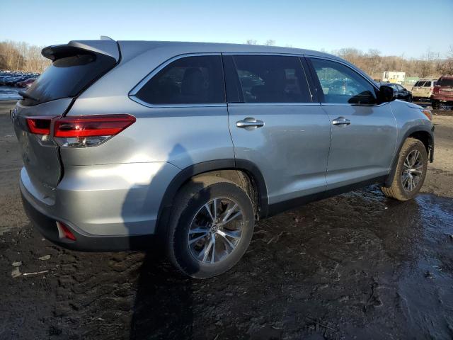 Photo 3 from auction – 2019 TOYOTA HIGHLANDER with VIN 5TDBZRFH4KS982826