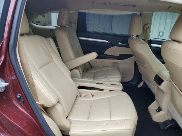 Photo 11 from auction – 2017 TOYOTA HIGHLANDER with VIN 5TDKZRFH2HS192949