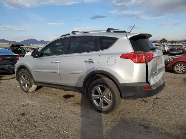 Photo 2 from auction – 2015 TOYOTA RAV4 XLE with VIN JTMWFREV4FD066750