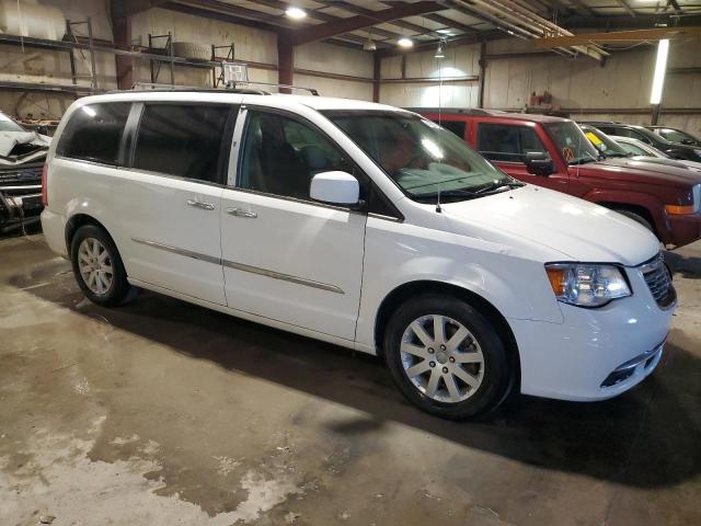 Photo 4 from auction – 2016 CHRYSLER TOWN & COU with VIN 2C4RC1BG1GR142405