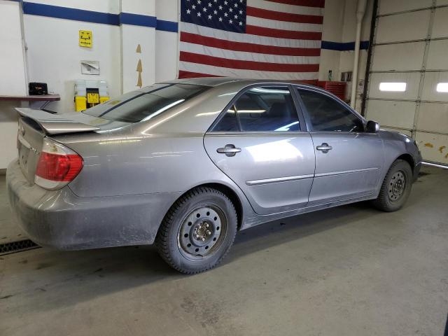 Photo 3 from auction – 2005 TOYOTA CAMRY LE with VIN JTDBE30K450313900