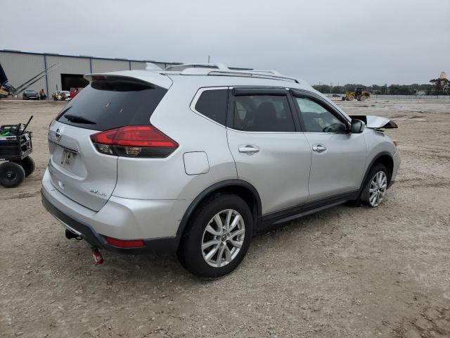 Photo 3 from auction – 2017 NISSAN ROGUE S with VIN KNMAT2MV0HP613655