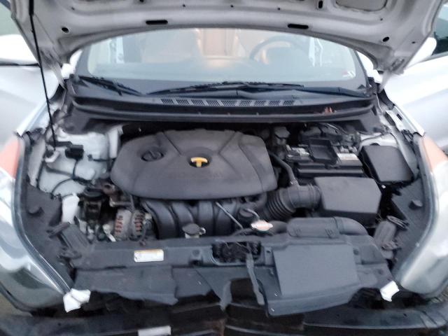 Photo 11 from auction – 2012 HYUNDAI ELANTRA GL with VIN 5NPDH4AE7CH150559