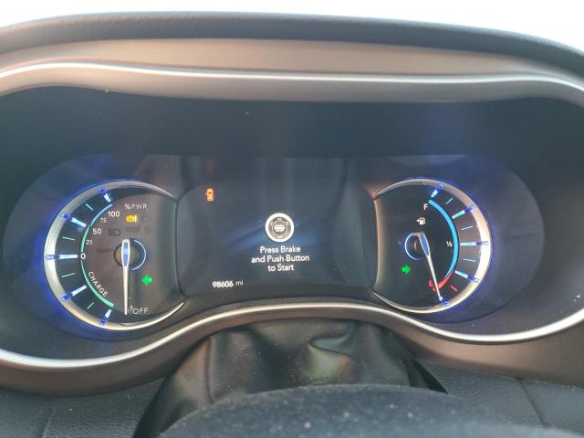 Photo 9 from auction – 2018 CHRYSLER PACIFICA with VIN 2C4RC1L72JR105627