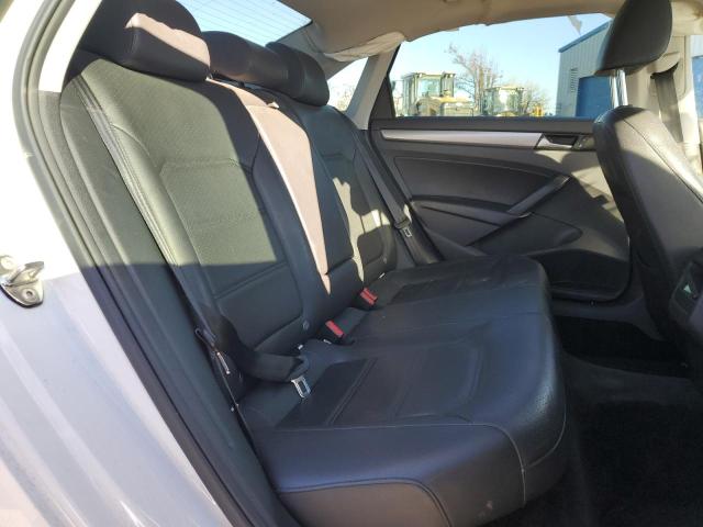 Photo 10 from auction – 2015 VOLKSWAGEN PASSAT S with VIN 1VWAT7A39FC081341