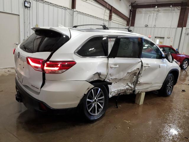 Photo 3 from auction – 2017 TOYOTA HIGHLANDER with VIN 5TDJZRFH4HS480645
