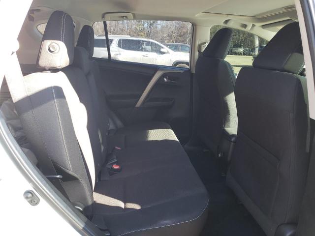 Photo 11 from auction – 2018 TOYOTA RAV4 with VIN 2T3WFREV1JW477700