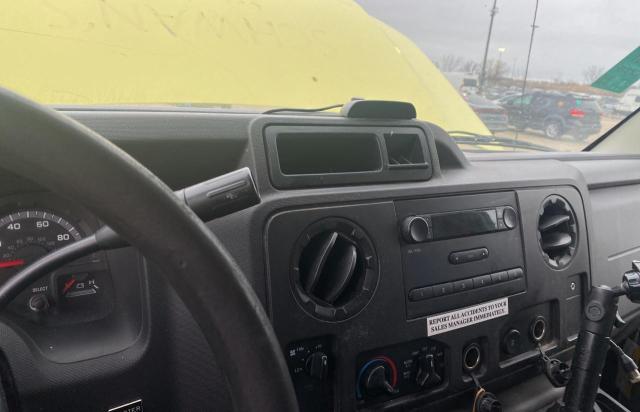 Photo 9 from auction – 2019 FORD ECONOLINE with VIN 1FDXE4FS3KDC07778