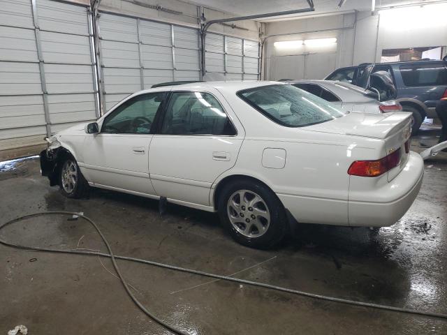 Photo 2 from auction – 2000 TOYOTA CAMRY CE with VIN 4T1BG22K7YU996749