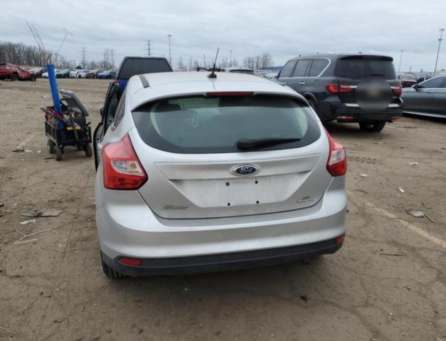 Zdjęcie 6 z aukcji – 2014 FORD FOCUS SE z VIN 1FADP3K2XEL203986