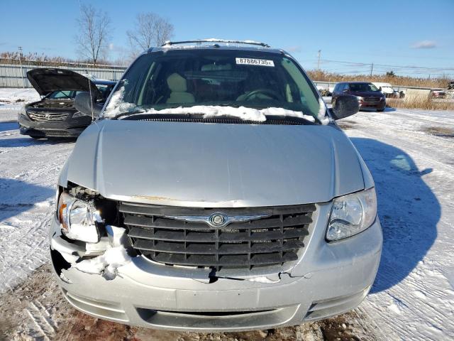 Photo 5 from auction – 2007 CHRYSLER TOWN & COU with VIN 1A4GJ45R77B190821