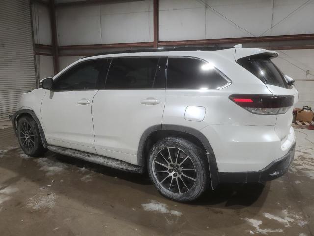 Photo 2 from auction – 2018 TOYOTA HIGHLANDER with VIN 5TDKZRFH8JS529534