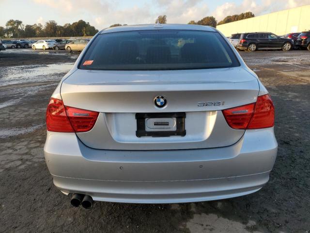 Photo 6 from auction – 2011 BMW 328 I SULE with VIN WBAPH5C51BA444221