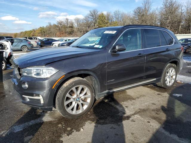 BMW X5 XDRIVE3 2016 with VIN 5UXKR0C59G0U49661 - Photo from auction