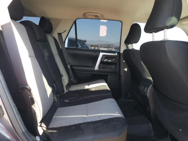 Photo 11 from auction – 2018 TOYOTA 4RUNNER SR with VIN JTEZU5JR7J5189445