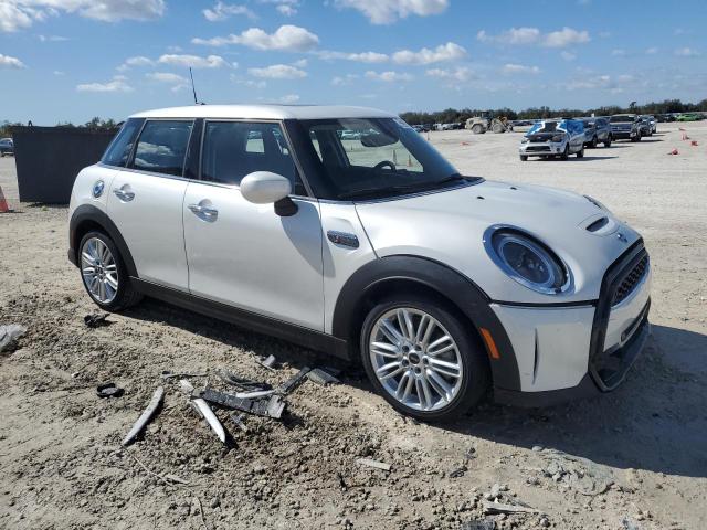 Photo 4 from auction – 2024 MINI COOPER S with VIN WMW53DK08R2V58484