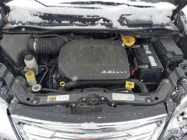 Photo 12 from auction – 2015 CHRYSLER TOWN & COU with VIN 2C4RC1BG7FR726998