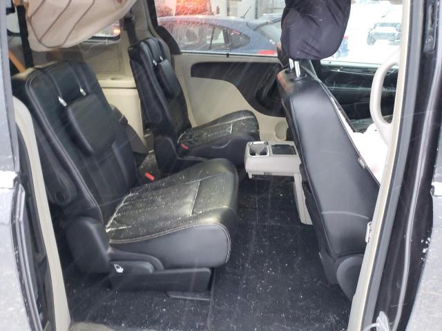 Photo 11 from auction – 2015 CHRYSLER TOWN & COU with VIN 2C4RC1CG2FR584185