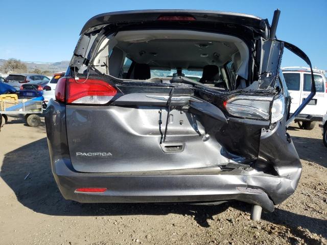 Photo 6 from auction – 2017 CHRYSLER PACIFICA T with VIN 2C4RC1DG4HR517489