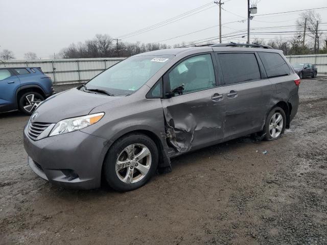 TOYOTA SIENNA LE 2017 with VIN 5TDKZ3DC0HS771345 - Photo from auction
