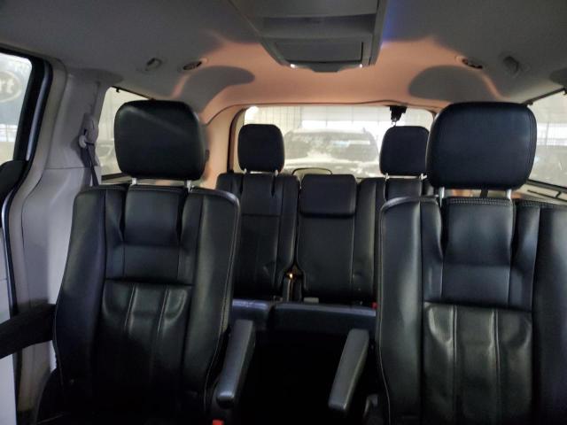 Photo 10 from auction – 2015 CHRYSLER TOWN & COU with VIN 2C4RC1CG0FR611030