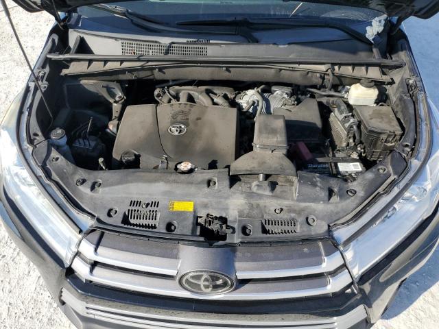 Photo 12 from auction – 2018 TOYOTA HIGHLANDER with VIN 5TDKZRFH3JS545625