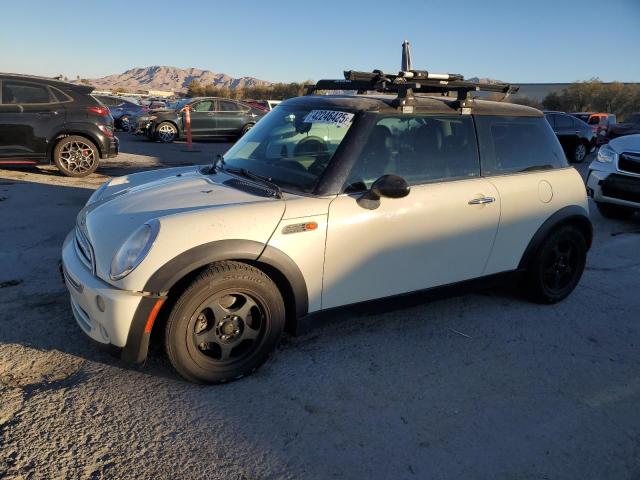 MINI COOPER 2006 with VIN WMWRC33526TJ74843 - Photo from auction