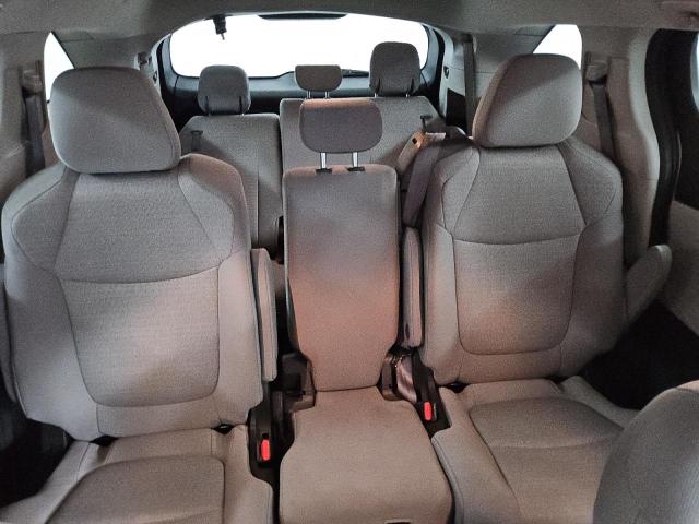 Photo 10 from auction – 2023 TOYOTA SIENNA LE with VIN 5TDKRKEC3PS166193