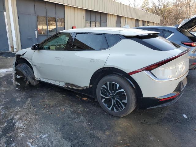 Photo 2 from auction – 2023 KIA EV6 LIGHT with VIN KNDC34LA4P5128500
