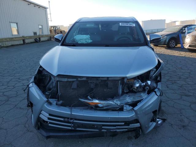 Photo 5 from auction – 2018 TOYOTA HIGHLANDER with VIN 5TDJZRFH7JS534705