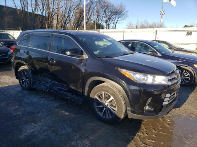 Photo 4 from auction – 2019 TOYOTA HIGHLANDER with VIN 5TDJZRFH6KS952416