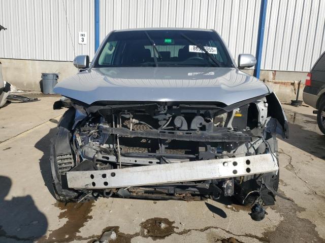 Photo 5 from auction – 2011 TOYOTA 4RUNNER SR with VIN JTEBU5JR2B5055588