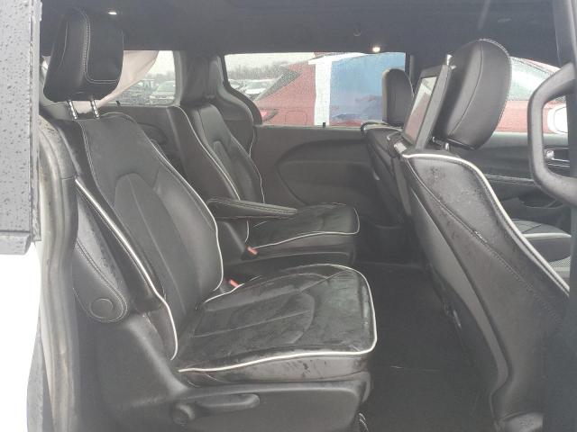 Фото 11 с аукциона – 2022 CHRYSLER PACIFICA H с VIN 2C4RC1S76NR207813