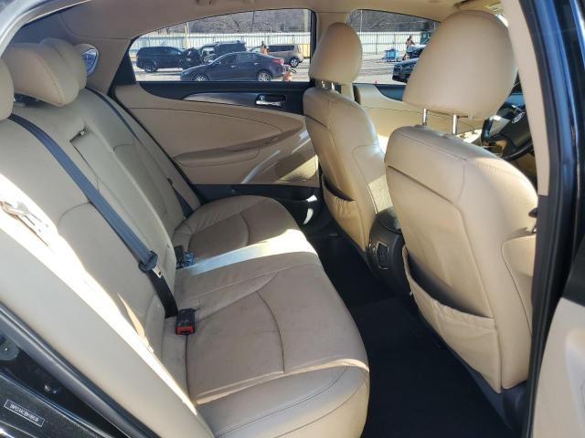 Photo 10 from auction – 2011 HYUNDAI SONATA SE with VIN 5NPEC4AC3BH189536