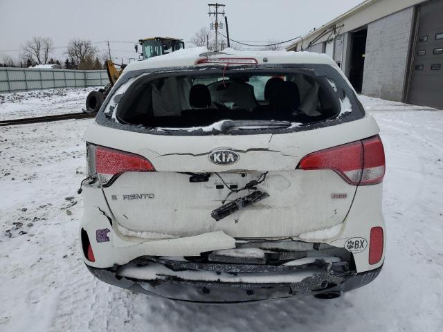 Photo 6 from auction – 2015 KIA SORENTO LX with VIN 5XYKTCA63FG650951