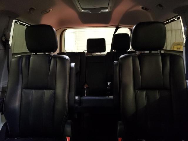 Photo 10 from auction – 2011 CHRYSLER TOWN & COU with VIN 2A4RR8DG5BR749477