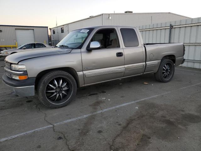 CHEVROLET SILVERADO 2000 with VIN 2GCEC19V8Y1321950 - Photo from auction