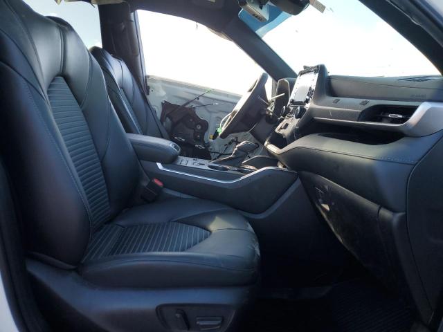 Photo 7 from auction – 2022 TOYOTA HIGHLANDER with VIN 5TDLZRAH7NS133662