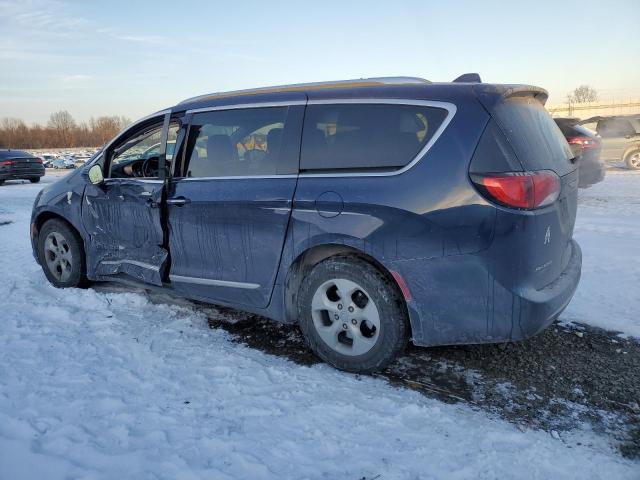 Photo 2 from auction – 2017 CHRYSLER PACIFICA T with VIN 2C4RC1EGXHR757693